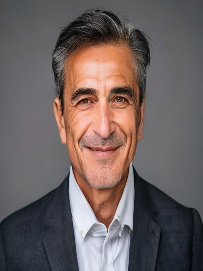 Marco Ferretti — Fondatore e Maestro Falegname